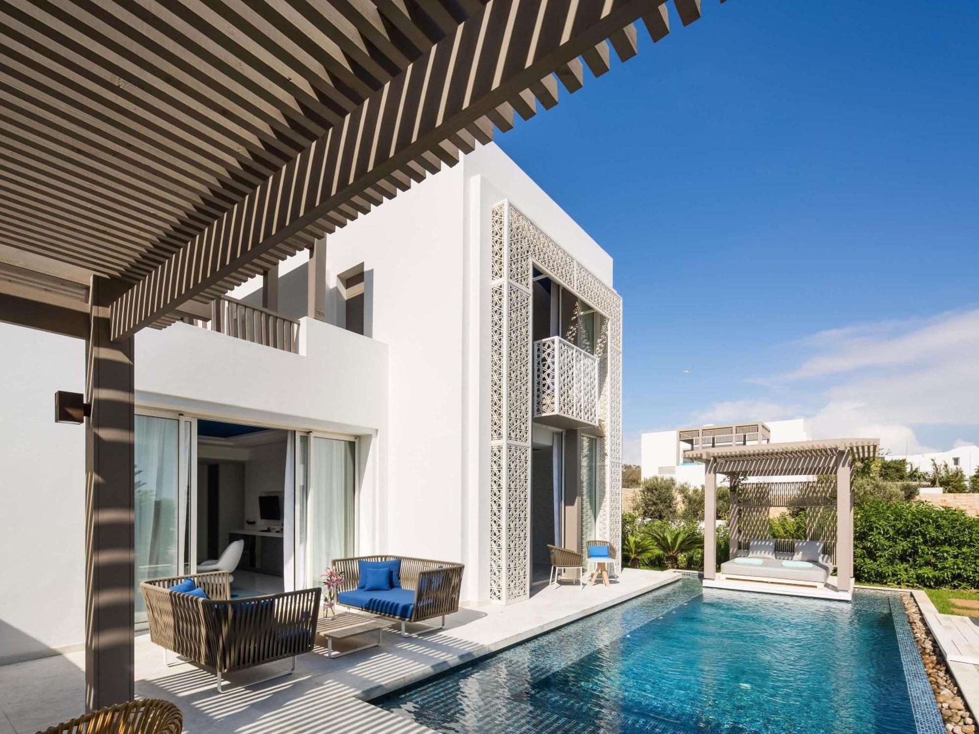 Signature Villa, 1 king-size bed and 2 twin beds, sea view, private pool